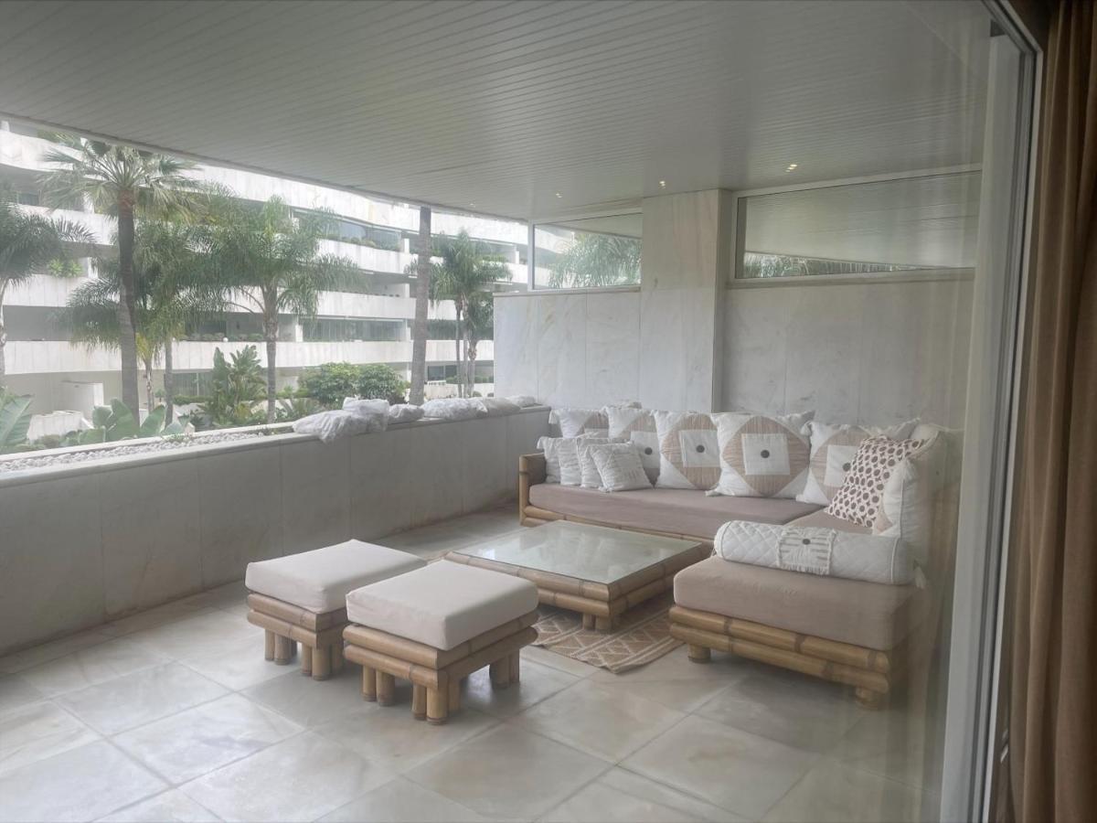 Embrujo De Banus - Spacious 2 Bedroom Steps Away From * Marbella